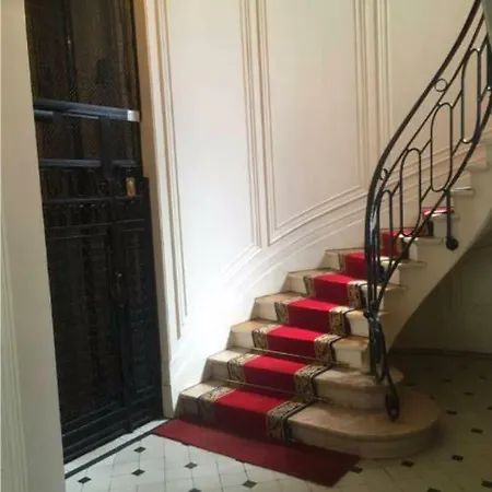 Charming 15m2 In Luxurious Dst Paris